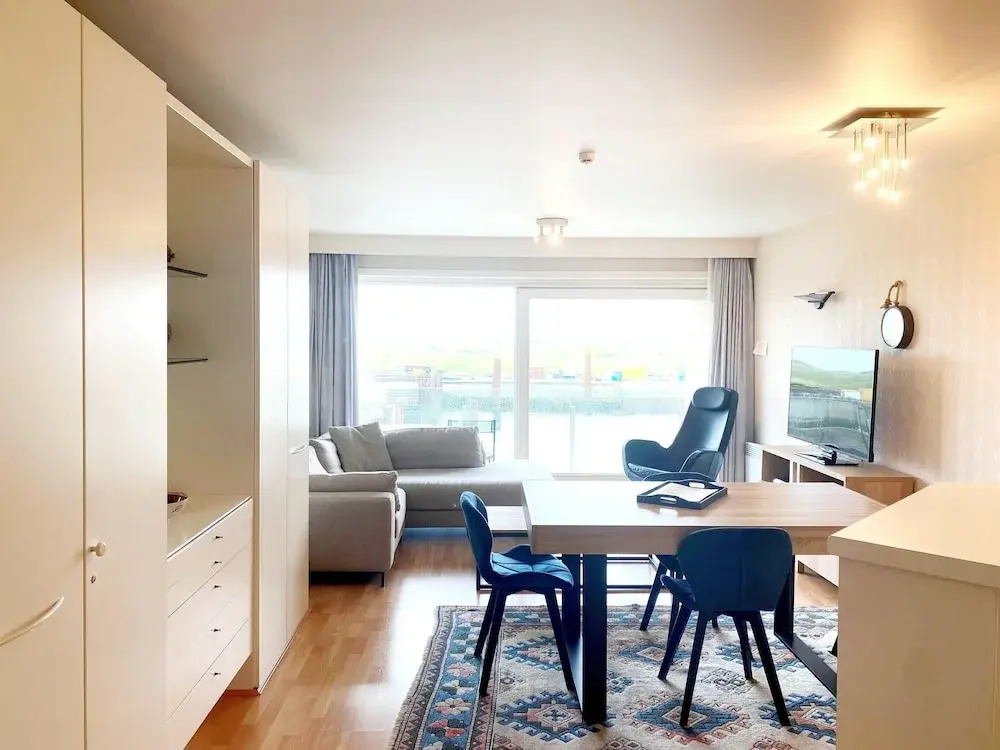 Nieuwpoort Apartment near Sandy Beaches