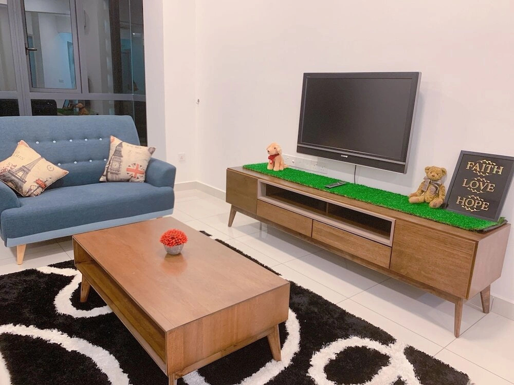 1602 Suite