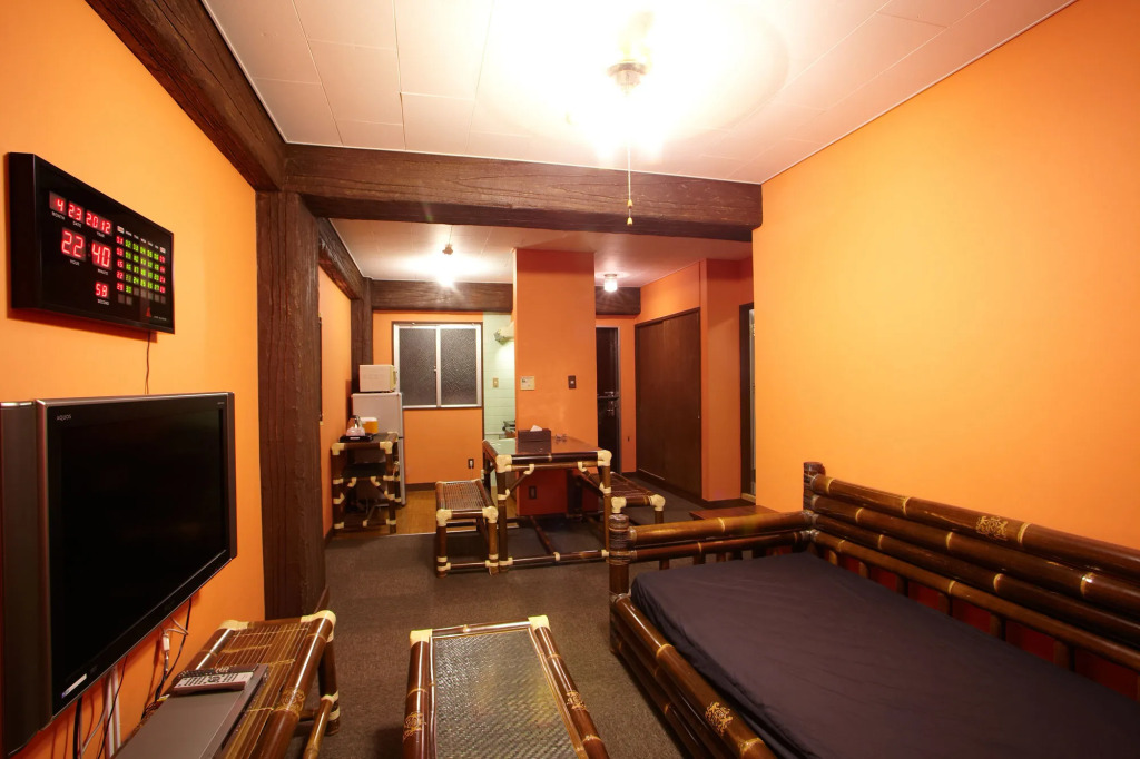 Royal Hotel