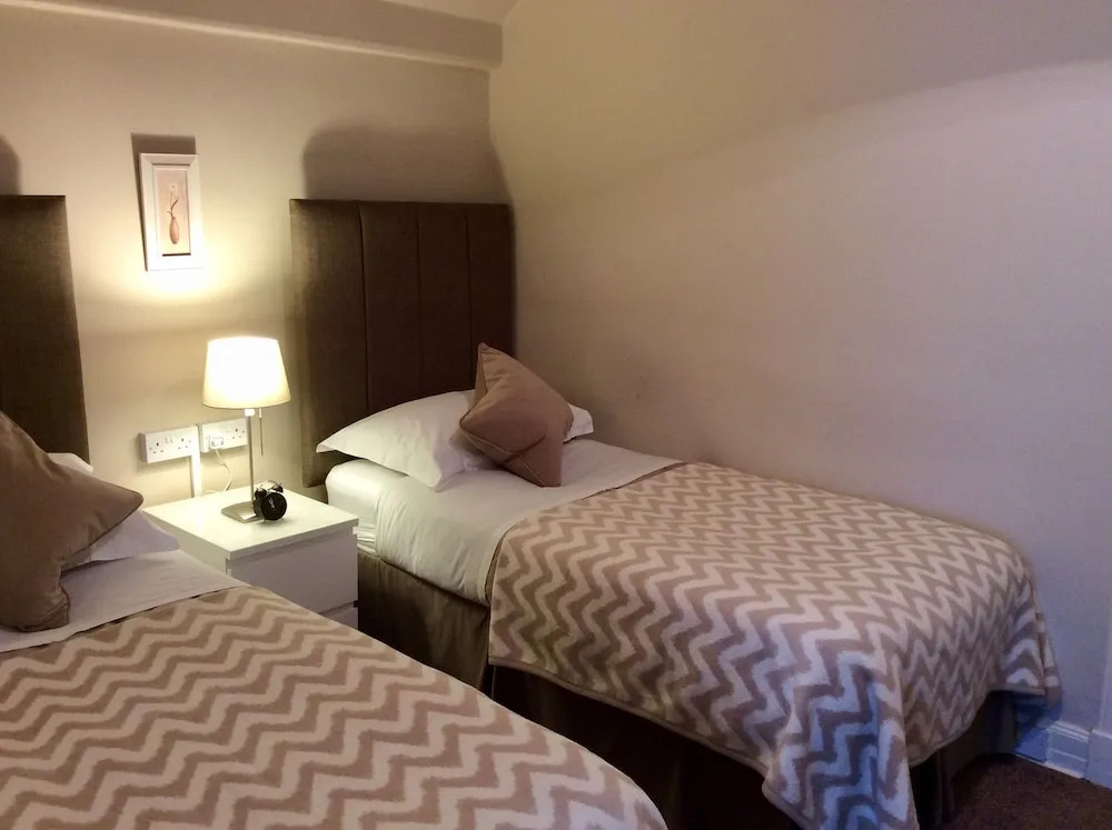 Pitcullen Guest House
