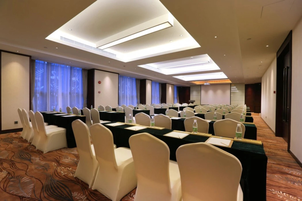 Relaxed Season Hotel - Foshan