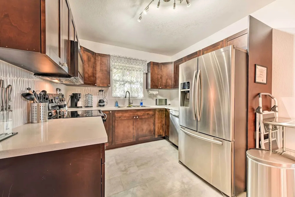 Bright, Pet-friendly Retreat in Avon Park