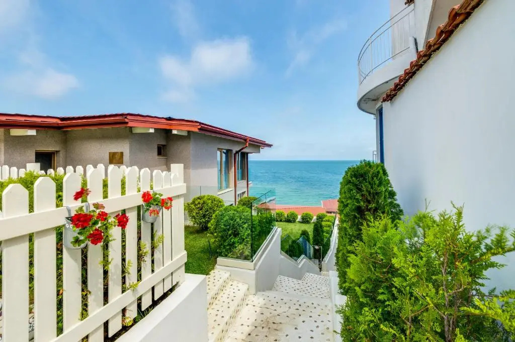 Kabakum Holiday Houses
