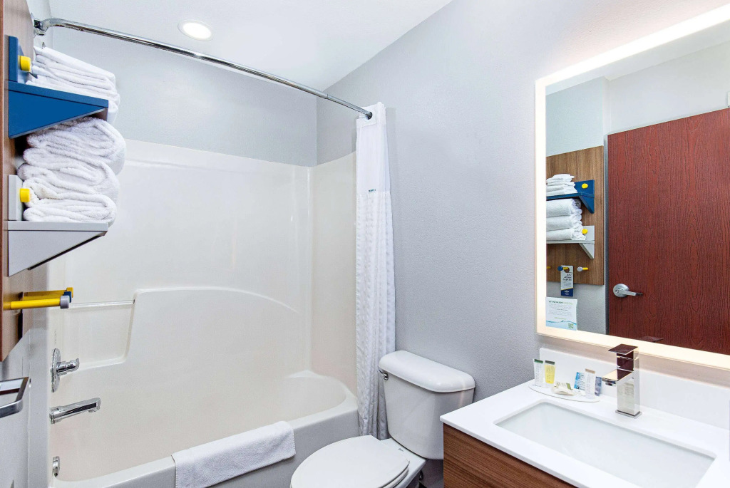Microtel Inn and Suites by Wyndham Columbus North