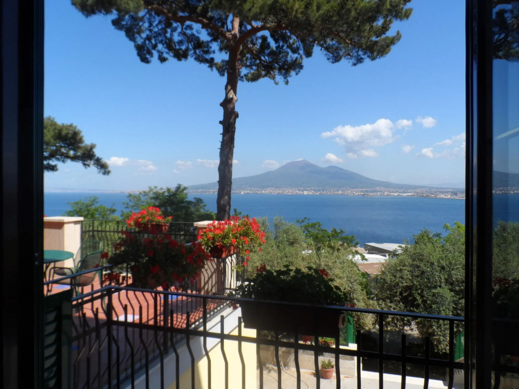 Ancelle Sorrento - Casa dAccoglienza
