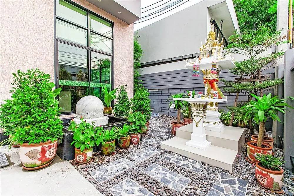 D Day Suite Ladprao