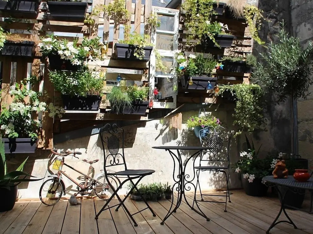 Une Chambre en Ville