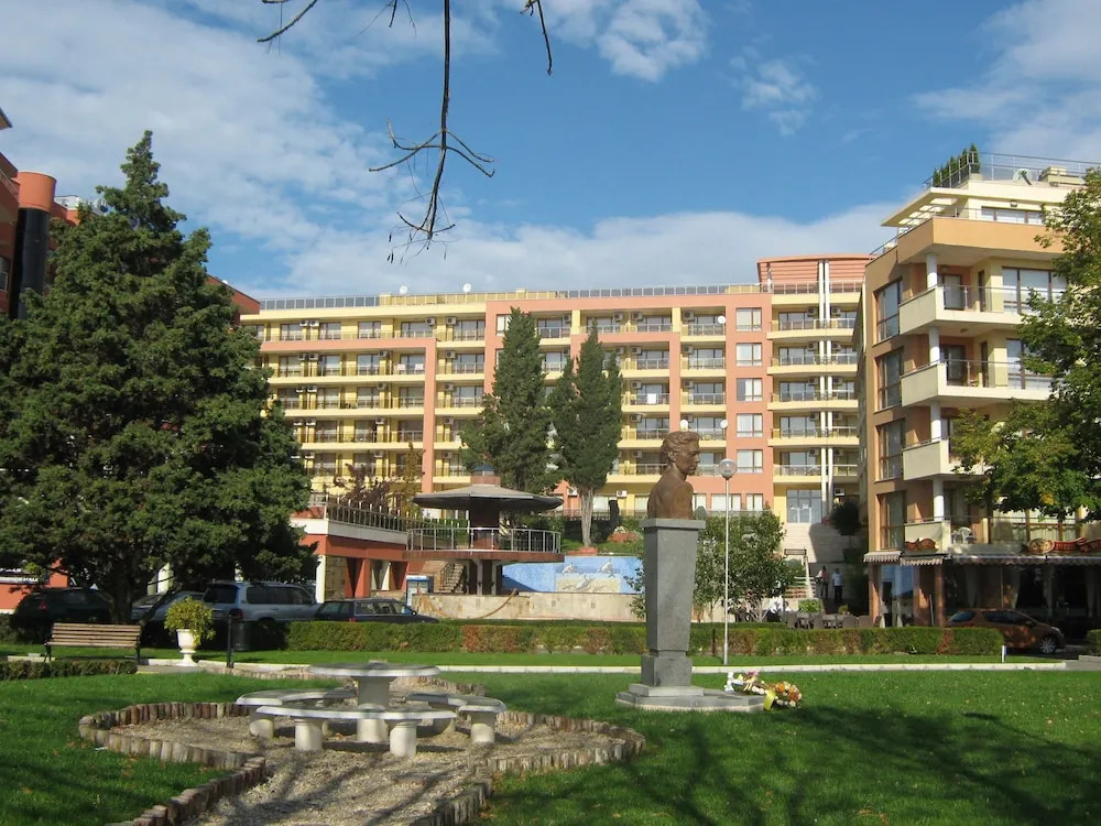 Vadim Apartments in Panorama Beach Vigo Nessebar