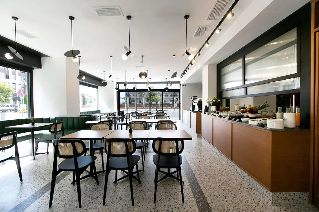 Noa Hotel