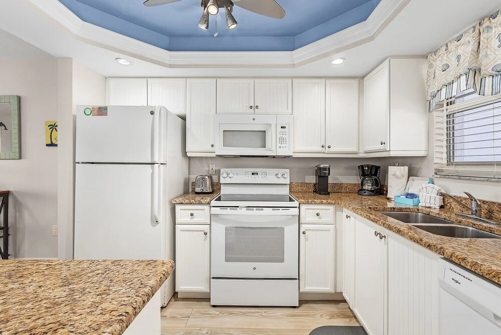 Fantastic Gulf Front Condo on the North End of the Island - Beach Villas # 504 condo