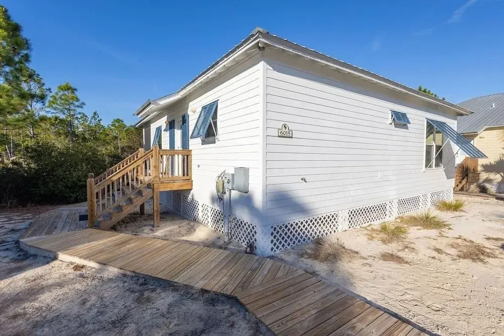 The Rookery Iii 6015 3 Bedroom Cottage by RedAwning