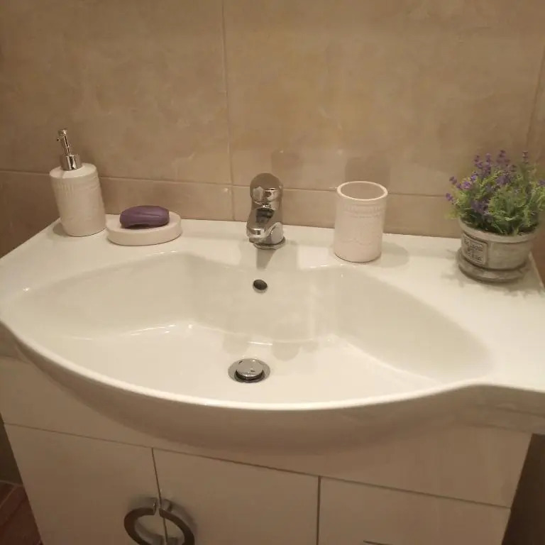 DORAS APARTMENTS STUDIO 1