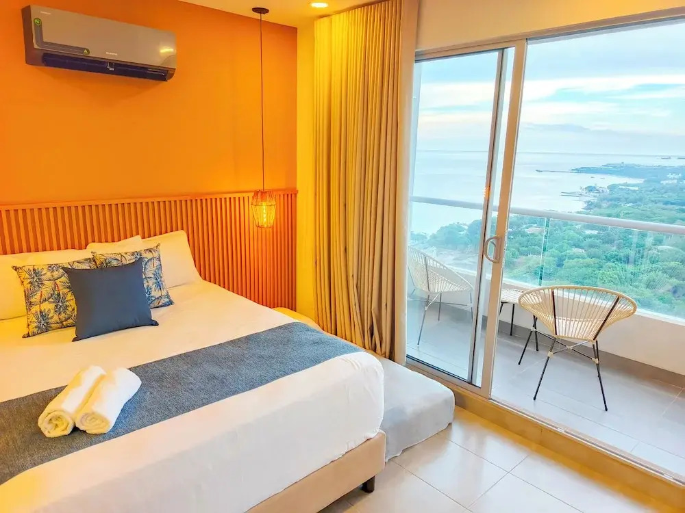 Santa Marina Luxury Stay - Ocean View