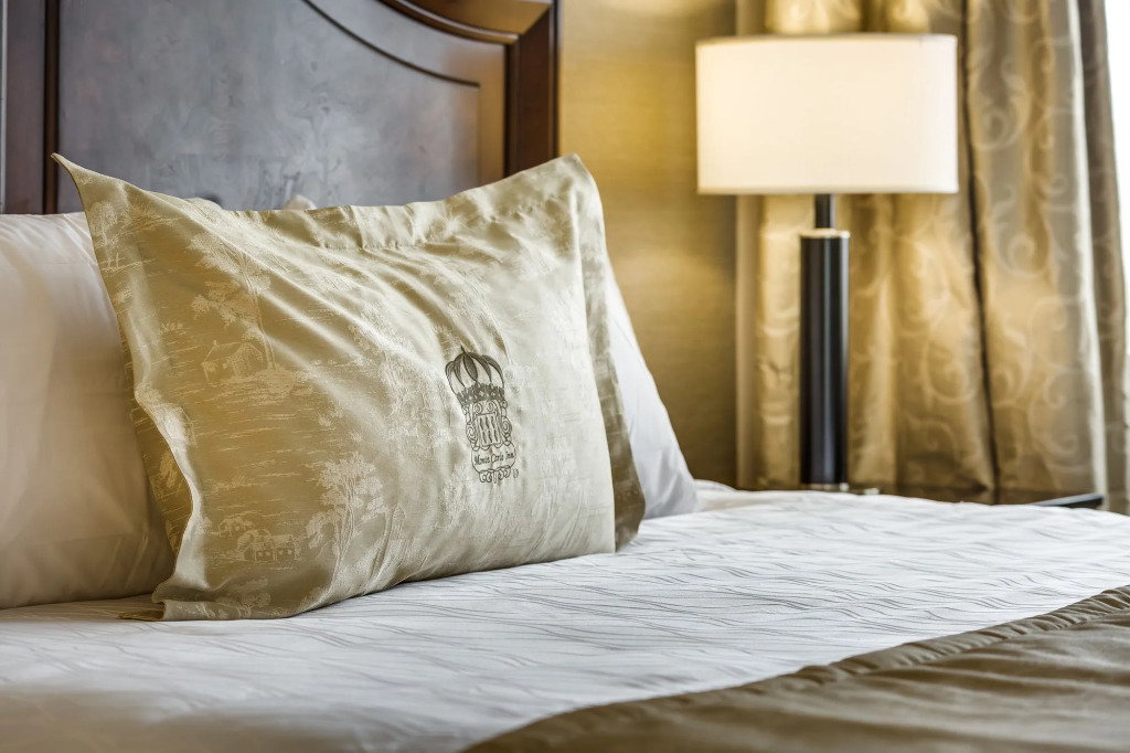 Monte Carlo Inn & Suites Downtown Markham