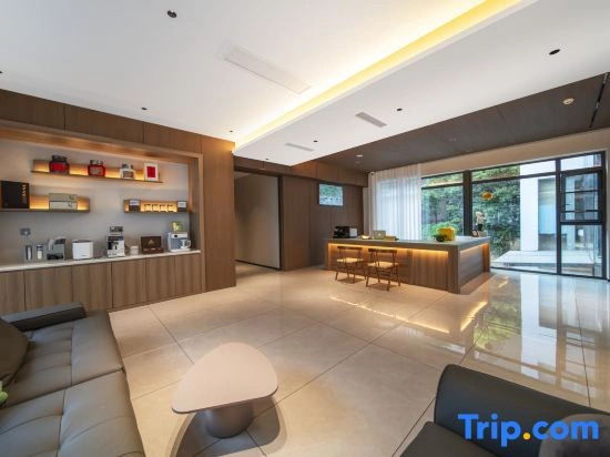 JoyInn Hotel (DongPo Impression Street Minhe Delicacy Area)
