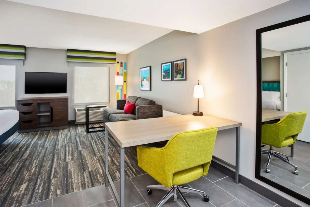 Hampton Inn & Suites Cape Coral / Fort Myers