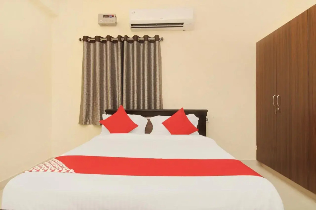 OYO 35860 Park Stay