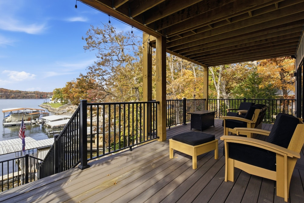 New Lakefront Home With Private Dock, Game Room & Firepit at 9MM