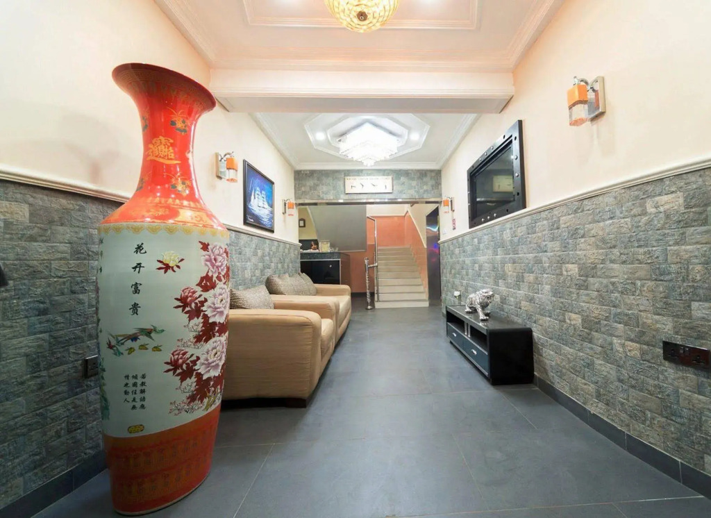 Britannia Hotel and Suites