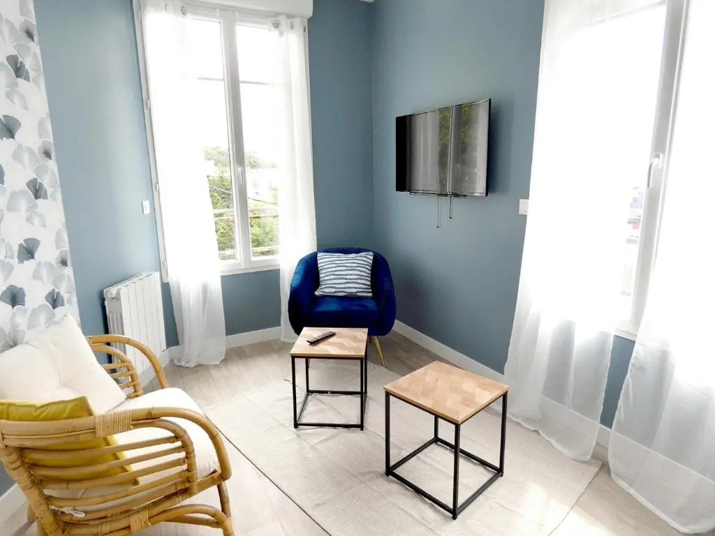 Superbe studio lumineux, jolie vue mer [LeDellec]