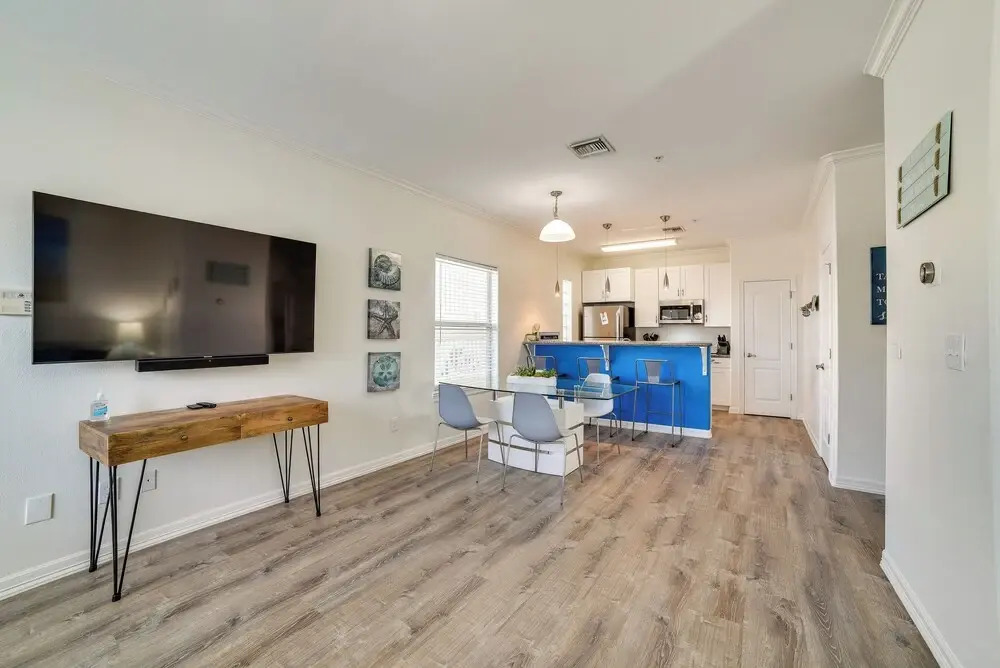 Modern Island Condo w/ Pool: Steps to the Beach!