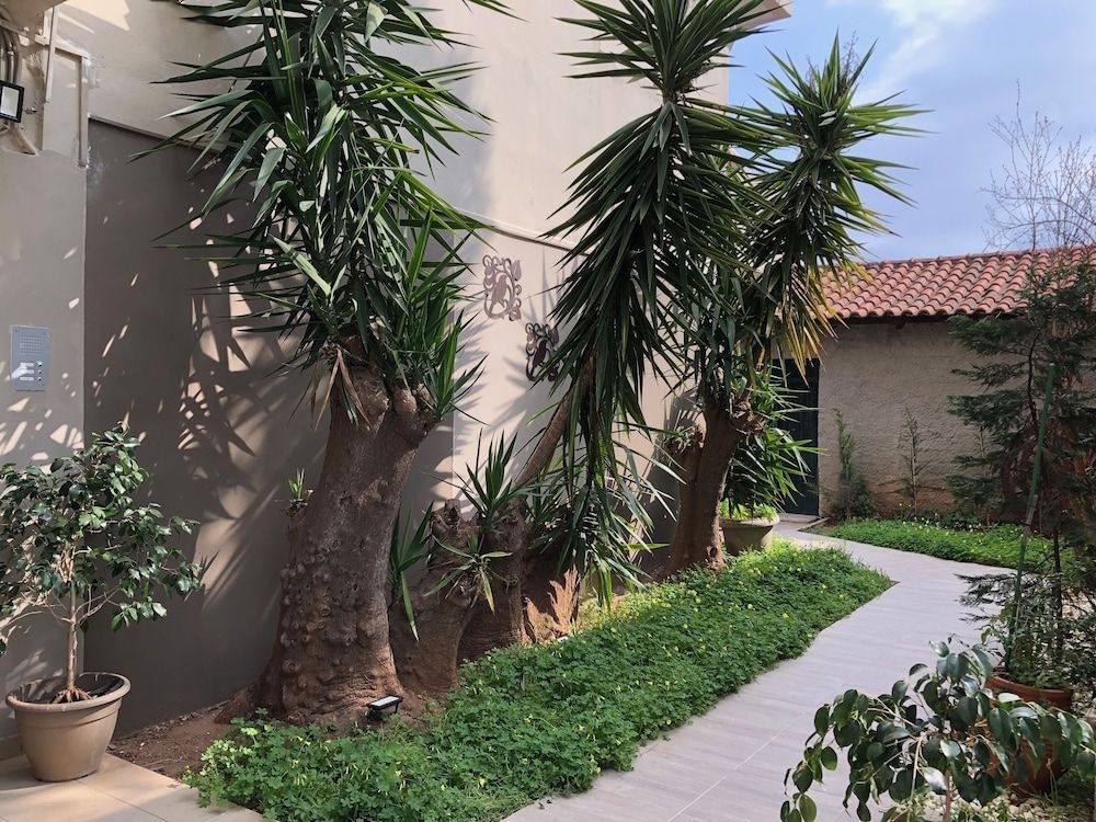 Lemon Tree Suites Near ATH Airport