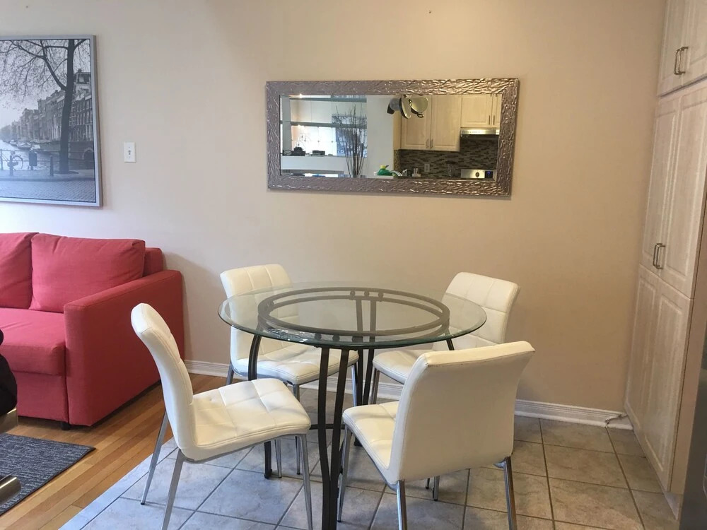 Pelicanstay in Churchill Meadows