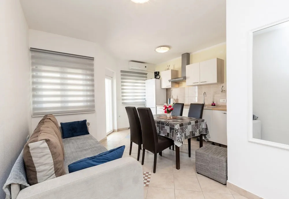 Cozy Apartment Paklenica 1