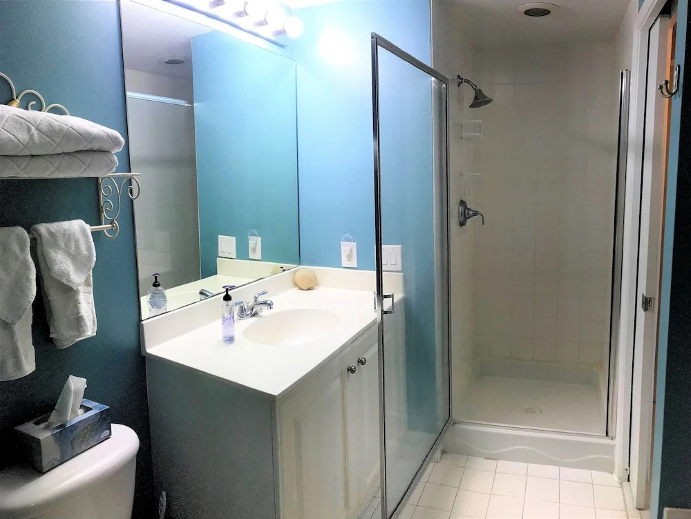 Le Marina Bay 403- Condo 5 People. Sunny Isles