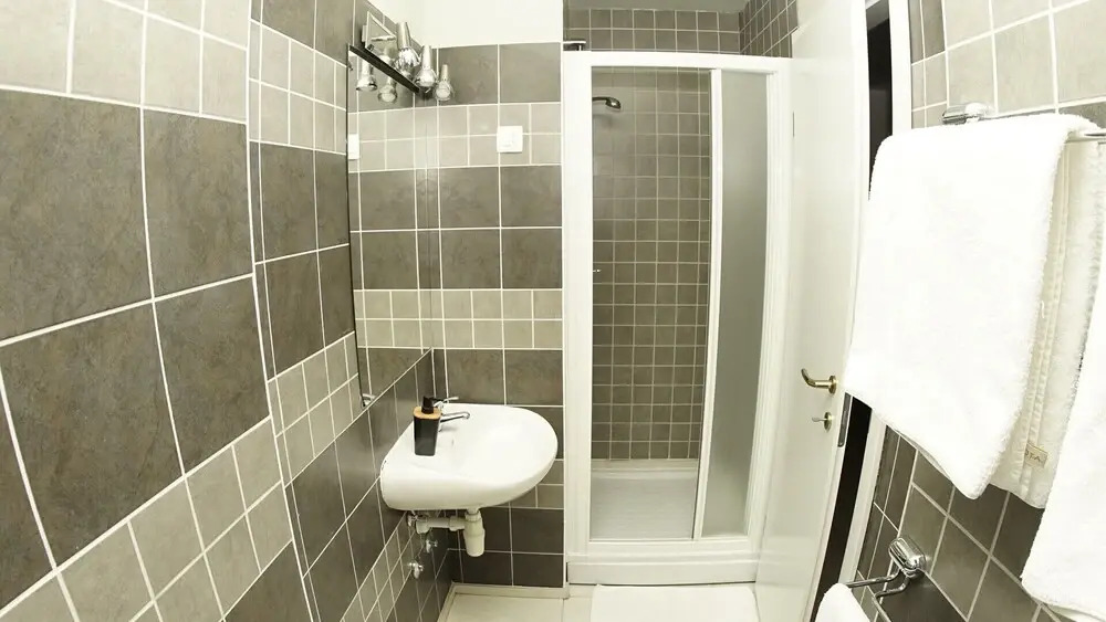 Inviting Apartment 7 Sleeps 4 Guests
