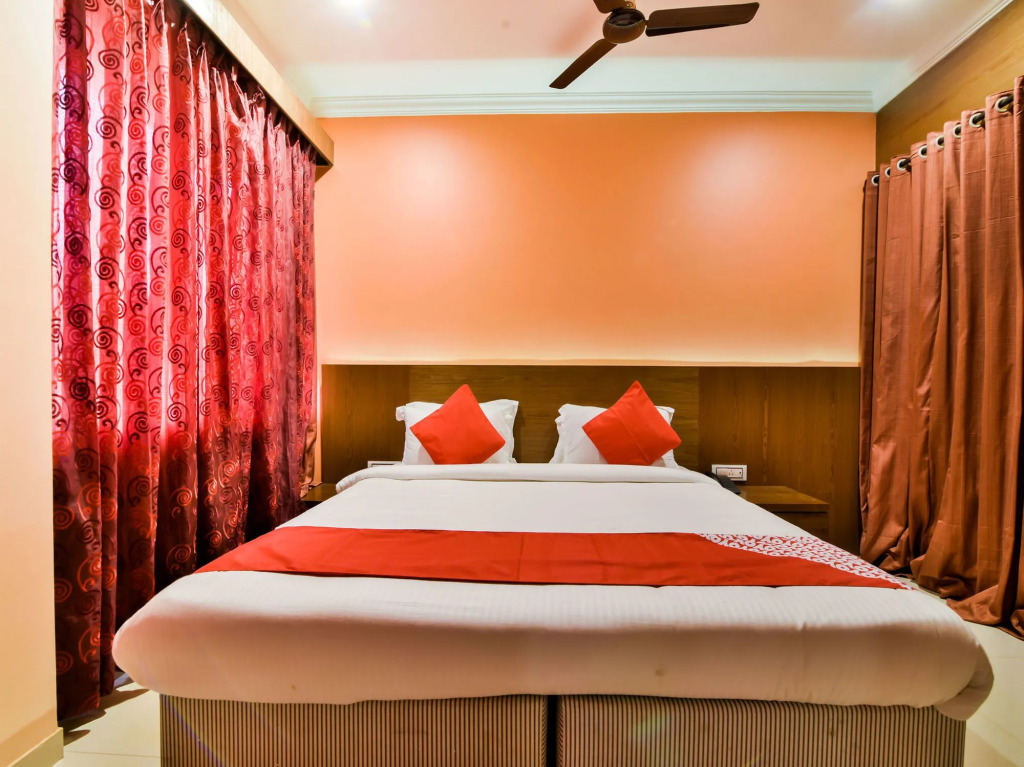 OYO 15944 Hotel Three Seas