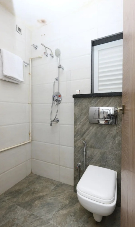 OYO 4943 Sandanams Villa