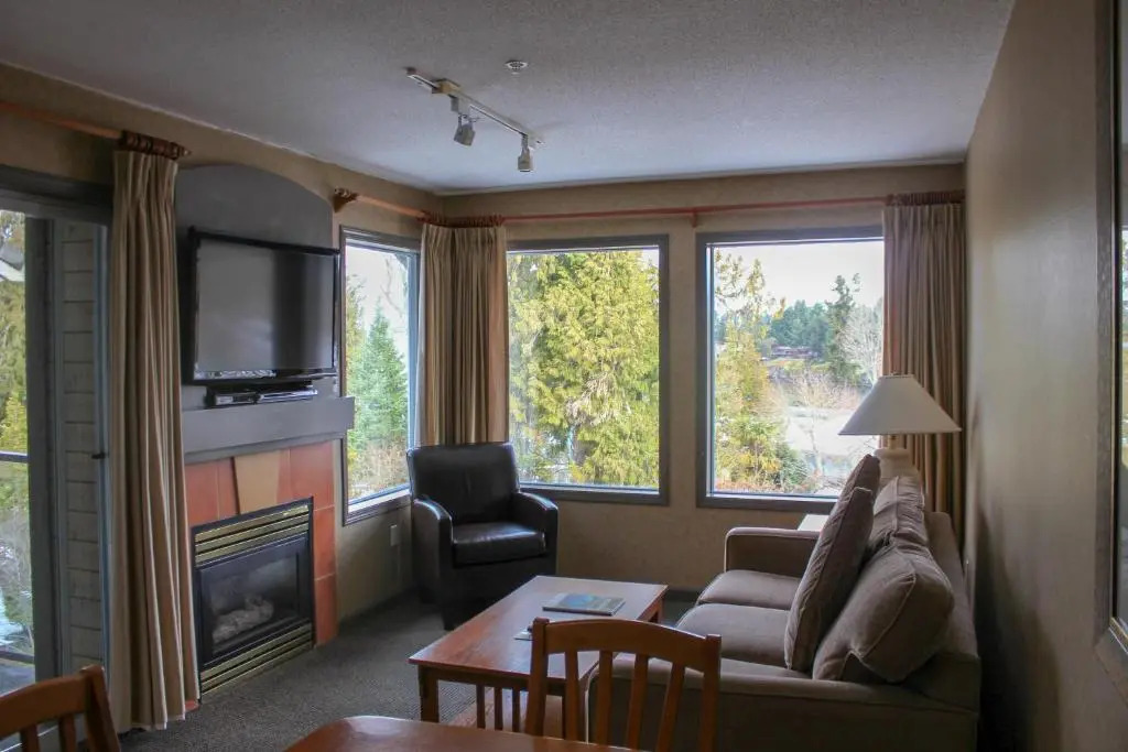 Pacific Shores Resort & Spa