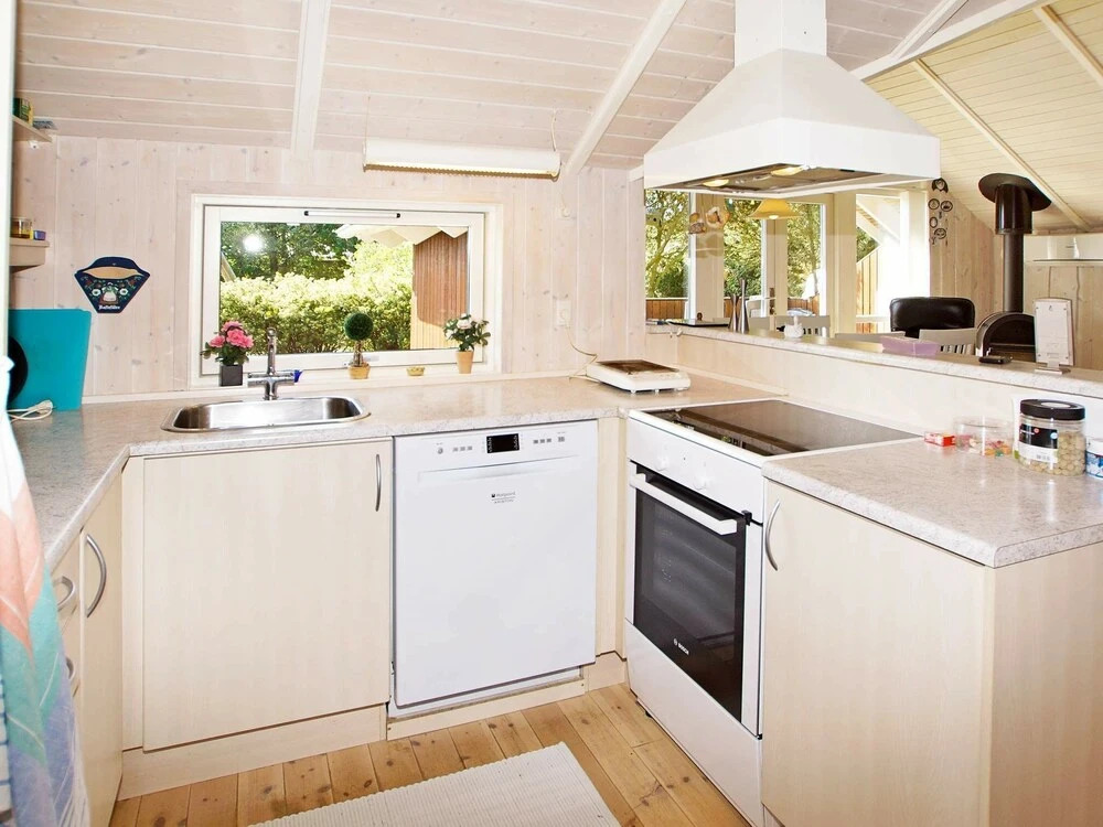 Cosy Holiday Home in Hemmet Near Sea