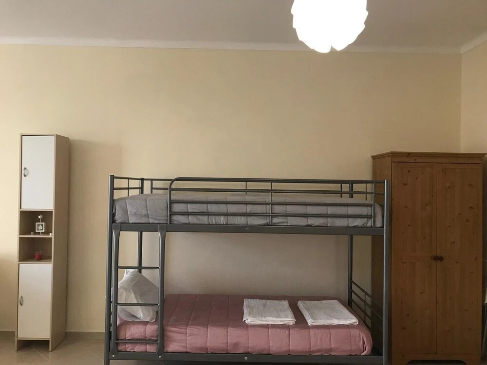 Studio in Portimão, With Wonderful City View, Furnished Balcony and Wi