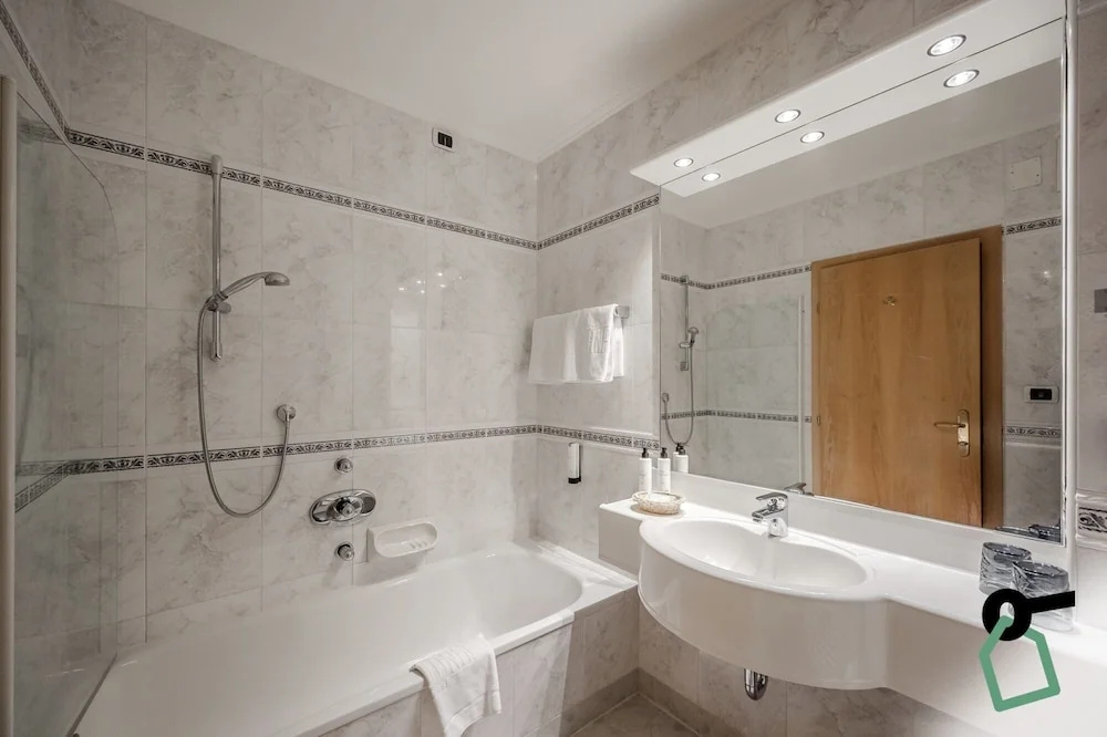 HOTIDAY Room Collection - Ortisei