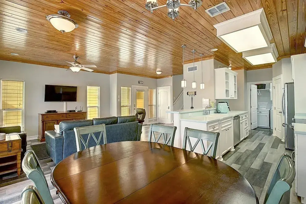 Follow the Sun Vw22 3 Bedrooms 2.5 Bathrooms Home