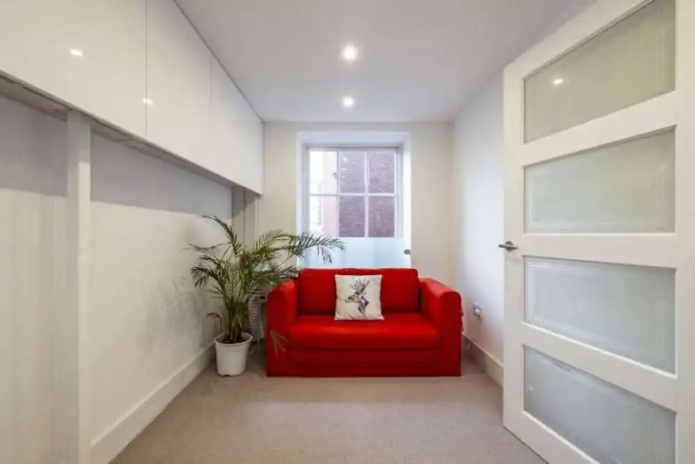 Stylish Loft-style Apartment Close to Overground