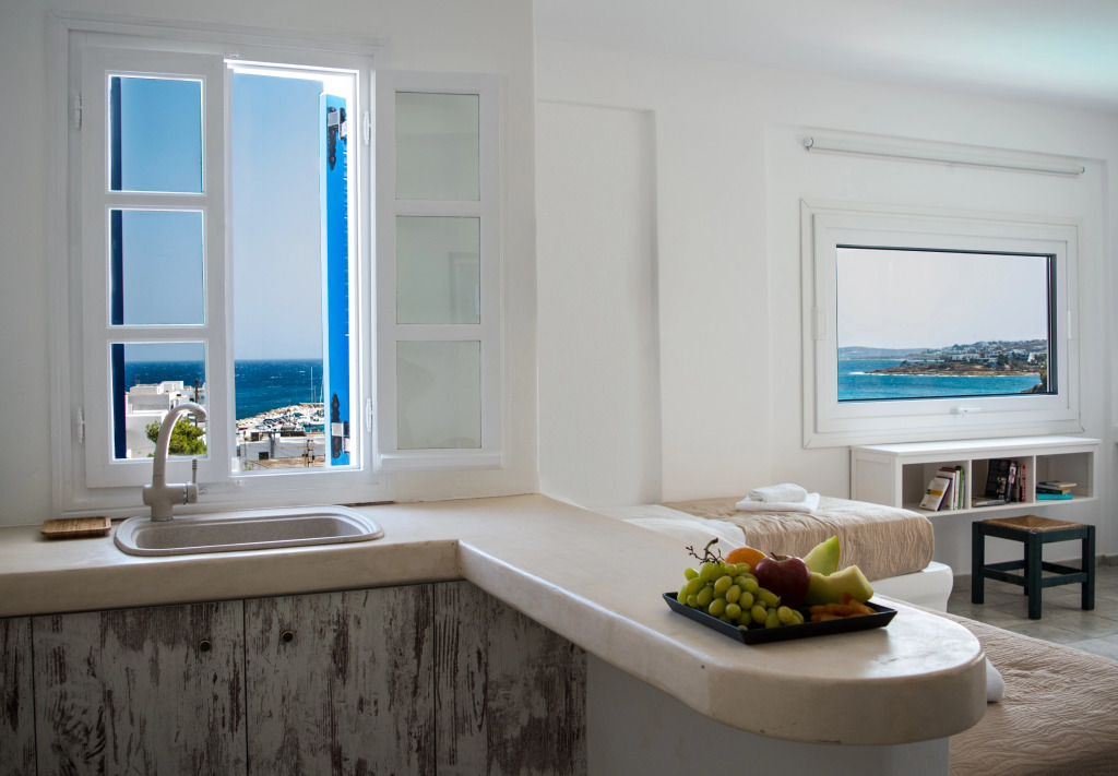 Aloni Hotel & Suites