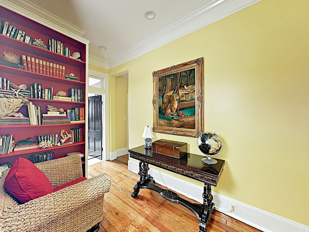 New Listing! Hip : 1 Mile To Forsyth Park 3 Bedroom Home