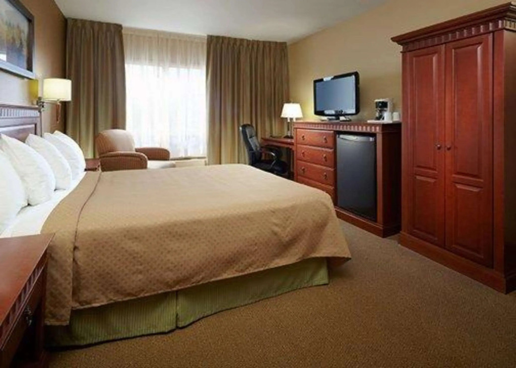 Quality Inn & Suites PE Trudeau Airport