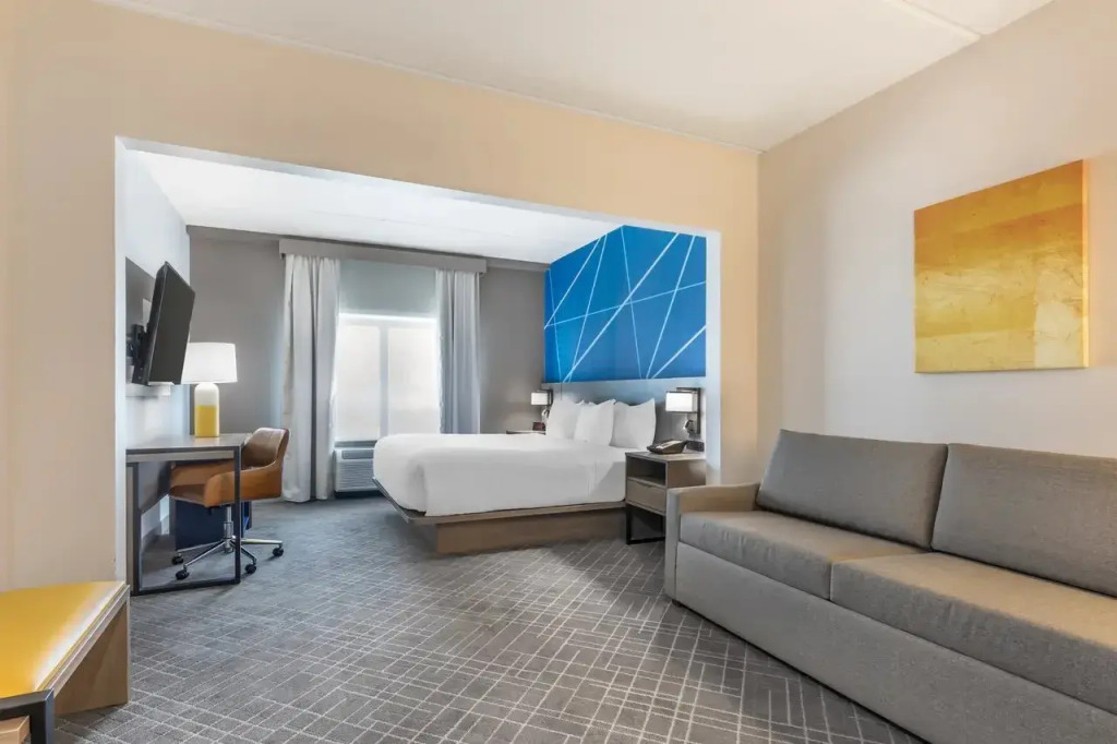 Comfort Inn & Suites Frisco East - McKinney