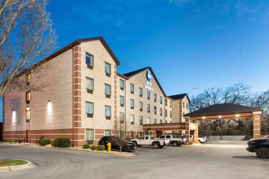 Best Western Inn & Suites - Midway Airport