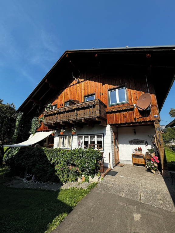 Heli's Holiday Suites