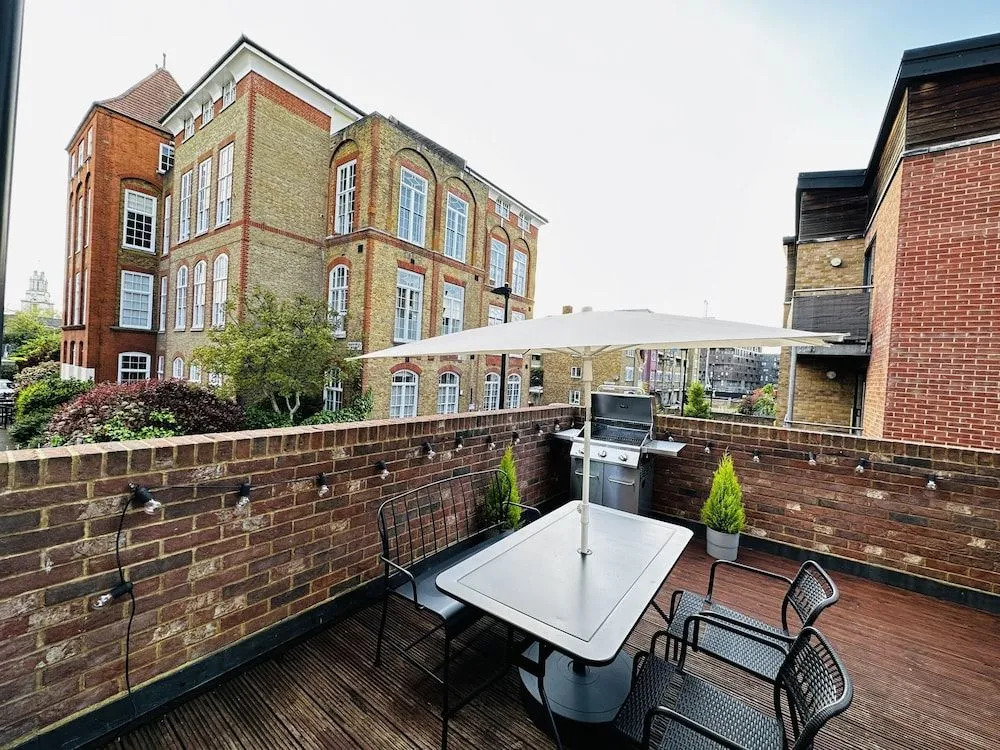 Canarywharf Apartments by Sleepy