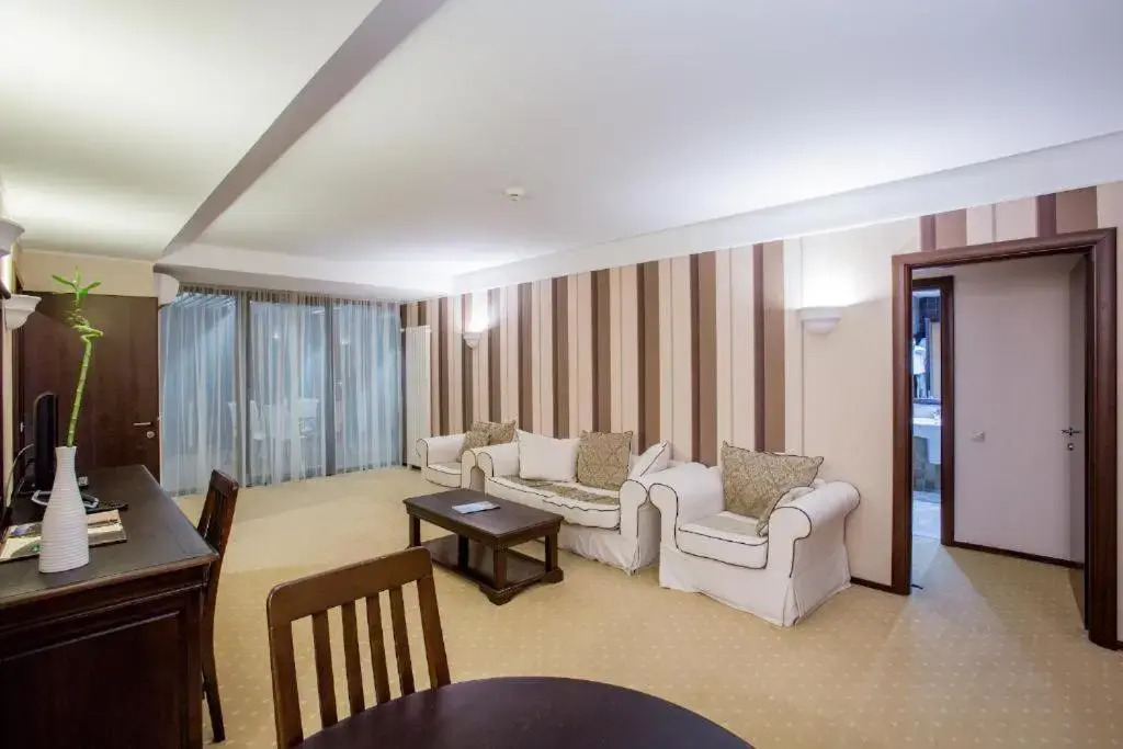 Alpin Resort Hotel - Apartamentele 2403-2404- proprietate administrata de gazda privata