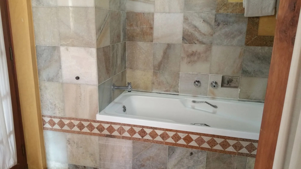 Woodmere Grand Hotel & Serviced Apartments