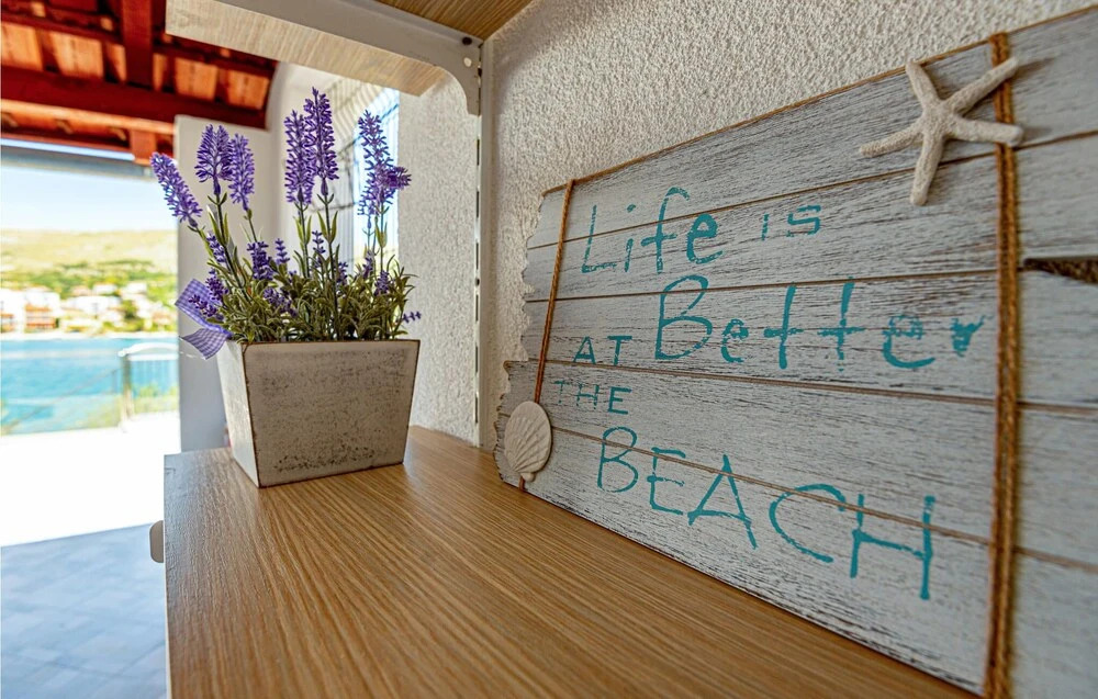 Amazing Home in Grebastica With Wifi and 4 Bedrooms