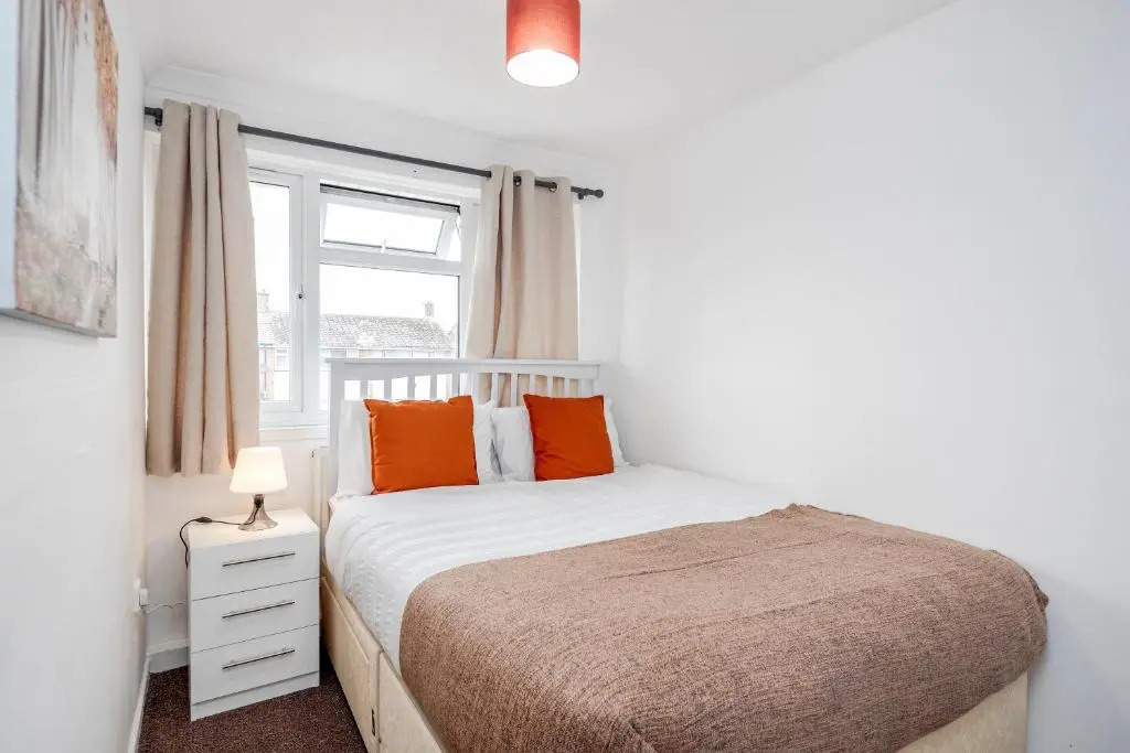 Tms Lovely 3 Bed House-tilbury-free Parking