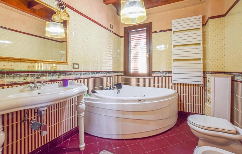 Stunning Home in Gioiosa Marea With 5 Bedrooms, Wifi and Swimming Pool